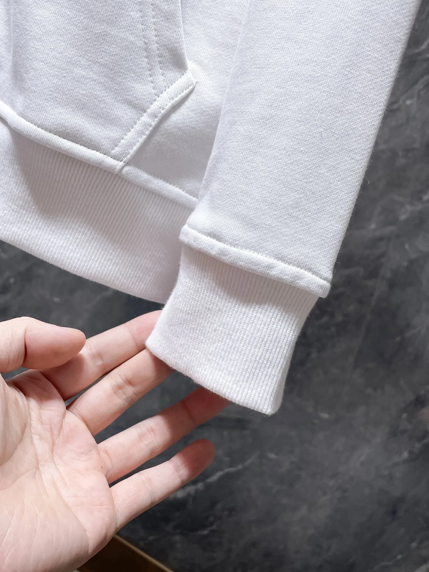 P270 Chrome Hearts Autumn and Winter 2025 Counter Synchronization Heavy-duty hot-drilled horseshoe Sanskrit letter cross Improved customized version 1:1 high-gram weight high-quality fabric Recommended color: white black Size: S, M, L, XL